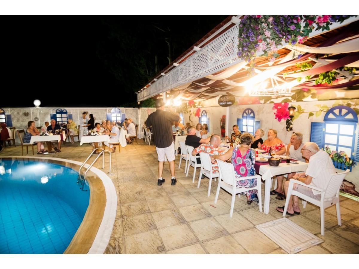 Sammy'S Hotel Κερύνεια Εξωτερικό φωτογραφία